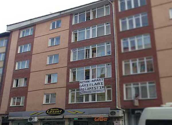 Ay Kız Apart